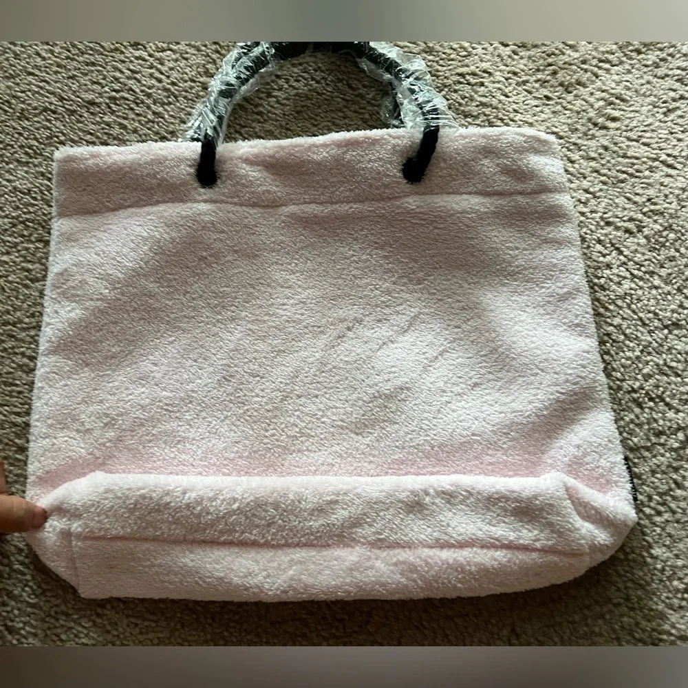 Mary Kay Pink Soft Plush Tote Bag and Eye Mask - Picture 10 of 11